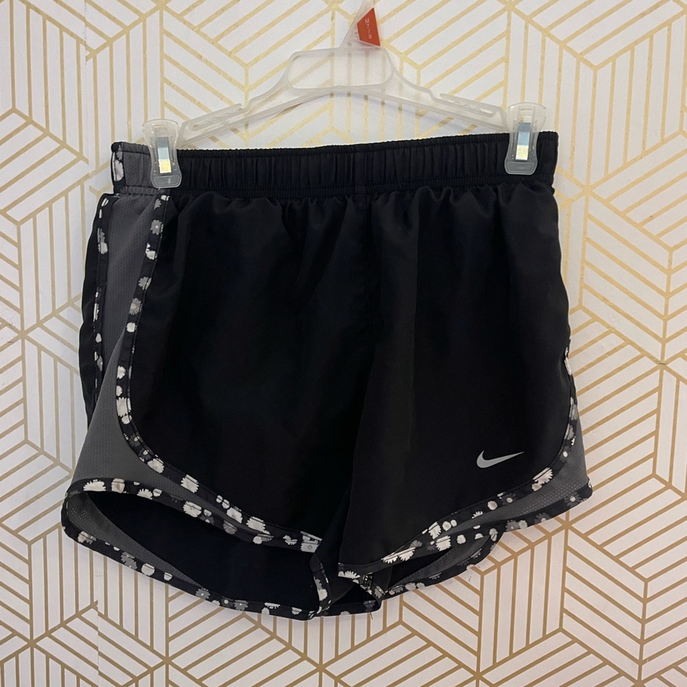 nike women’s athletic shorts